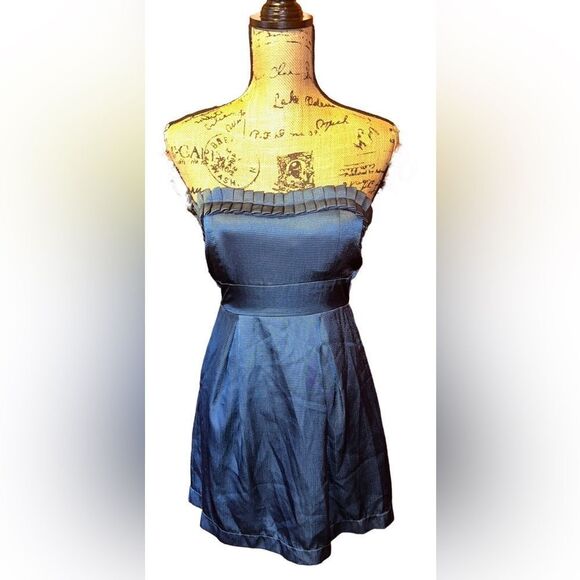 Forever 21 Dresses & Skirts - Forever21 Sz S Strapless Blue Mini Dress Sweetheart Bodice